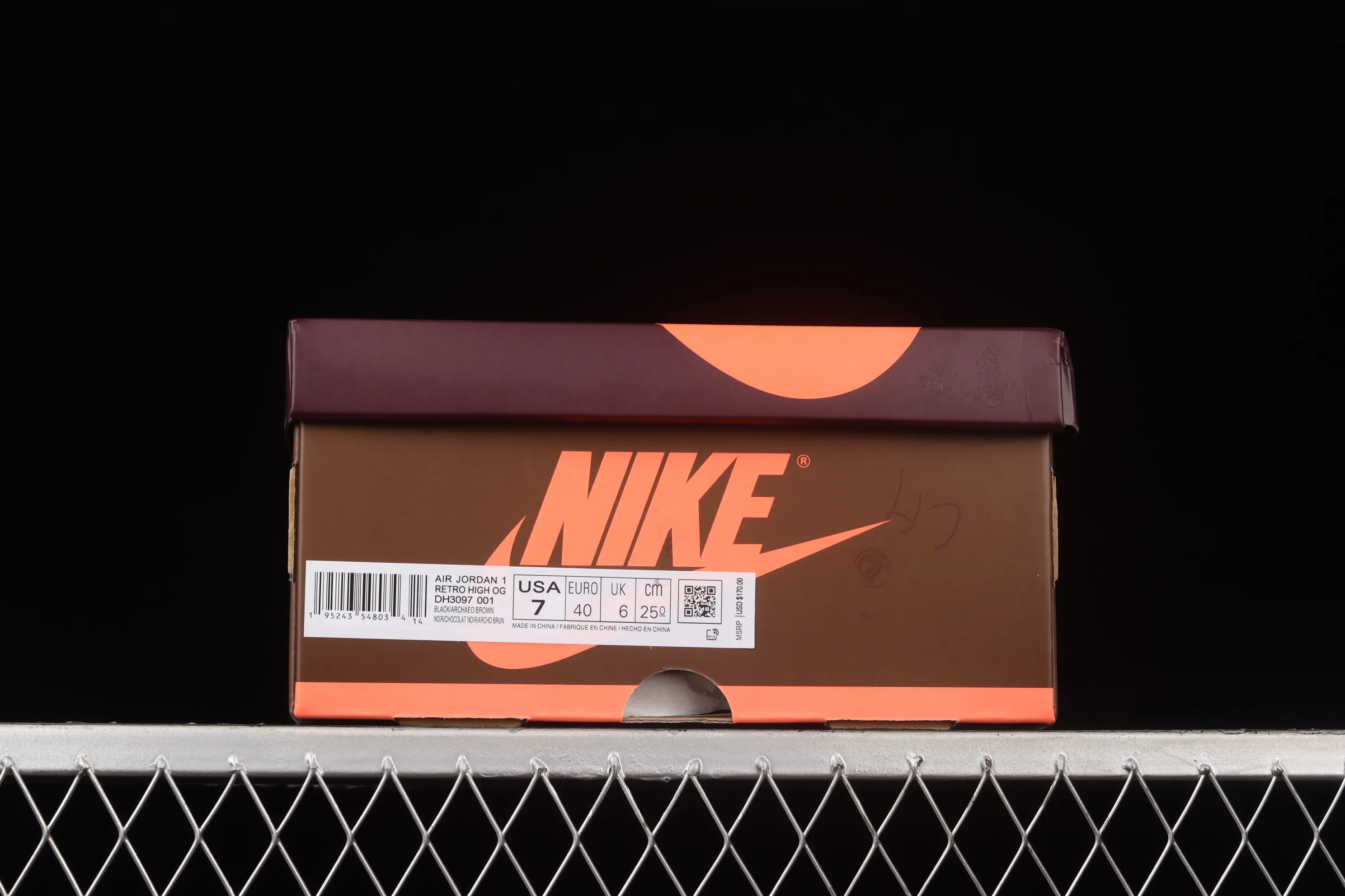 All categories Air Jordan Jordan series basketball shoes Air Jordan 1 High pure original version Air Jordan 1 High OG "Hand Crafted" AJ1 Joe 1 color stitching DH3097-001